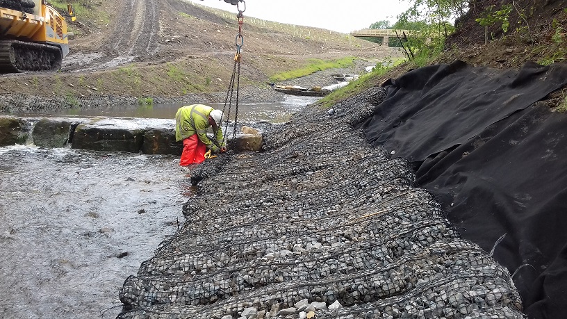 Pre-filled Rock Mattresses to prevent scour in river bed