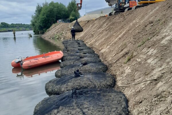 Canal Bank Remediation, Irlam Wharf