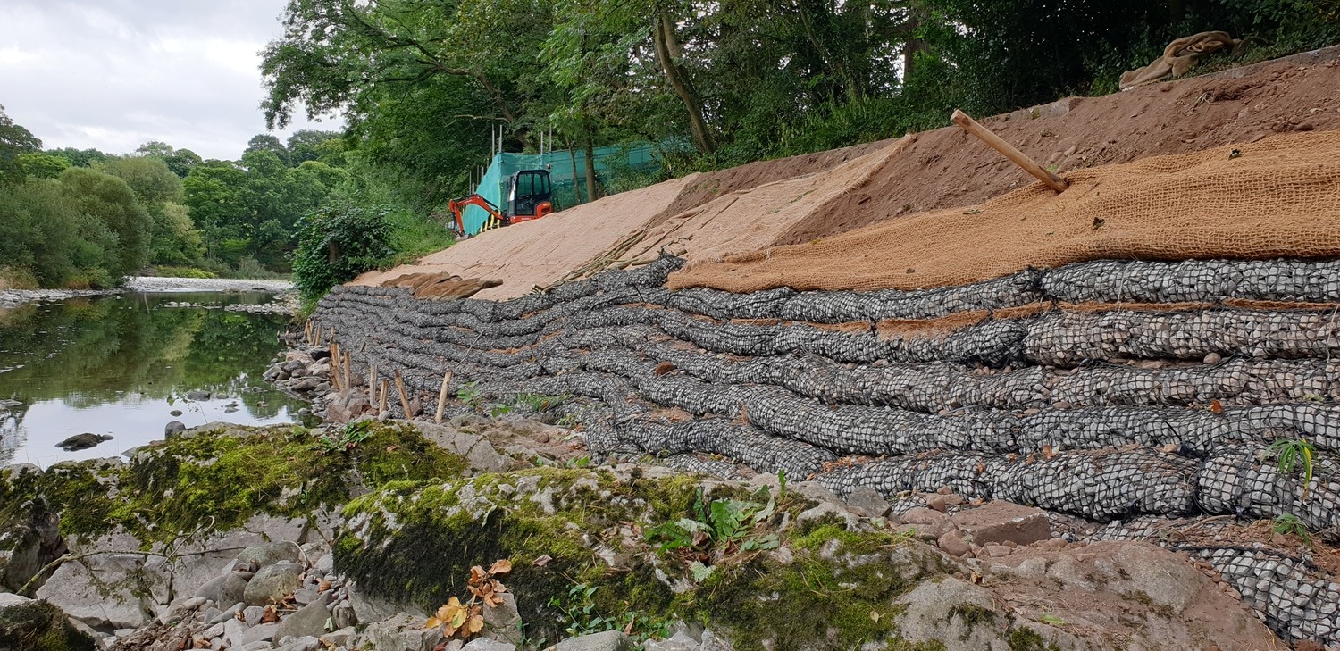 pre-filled-rock-rolls-in-situ